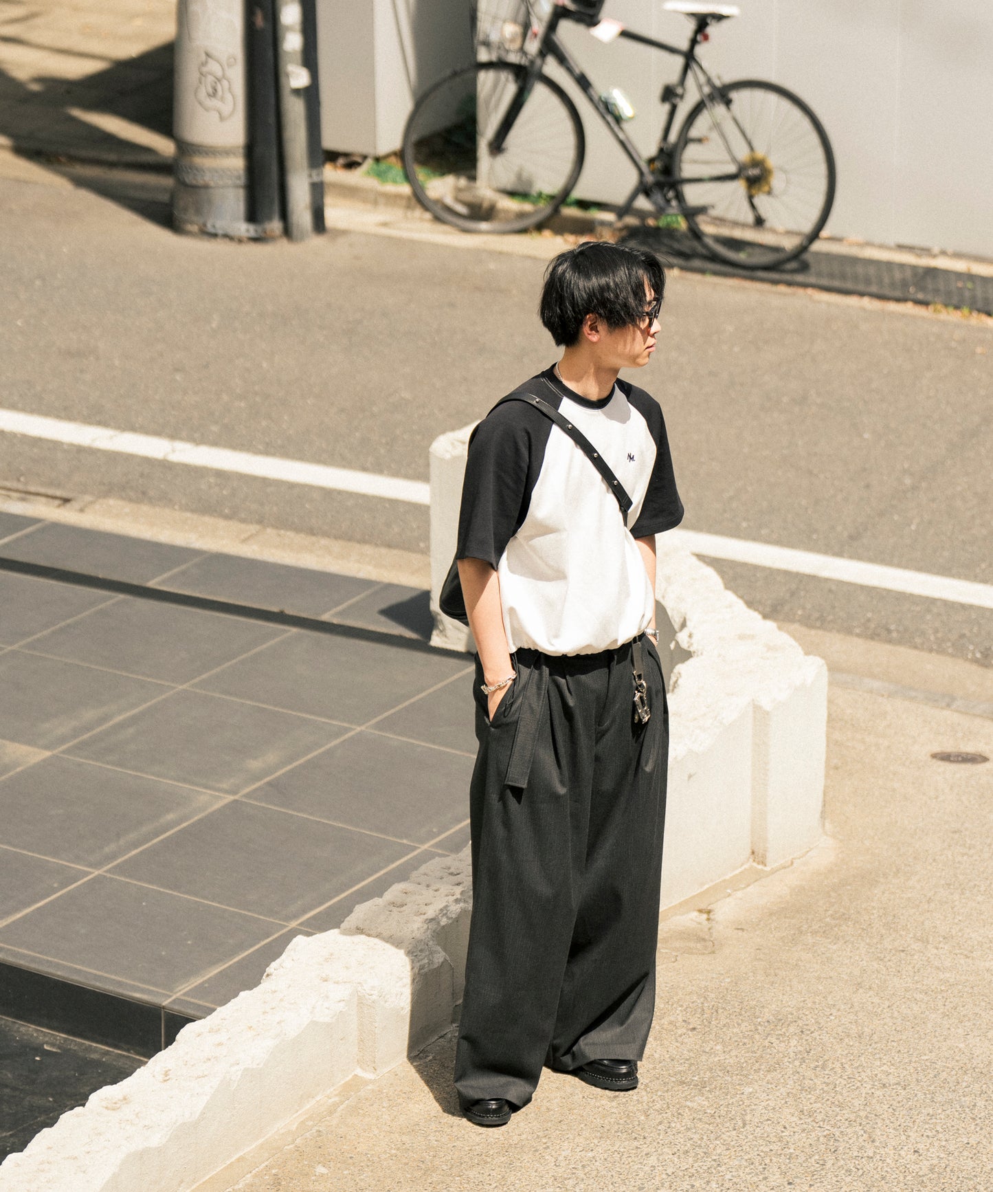 【ホワイト*ブラック】WIDE RAGLAN DRAWSTRING T-SHIRT / ワイドラグランドロストTシャツ