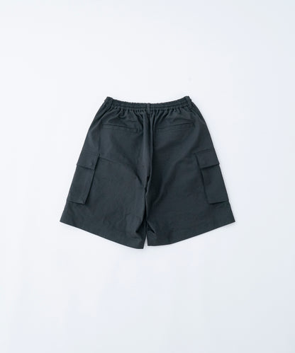 【ブラック】TUCK CARGO SHORTS / タックカーゴショーツ