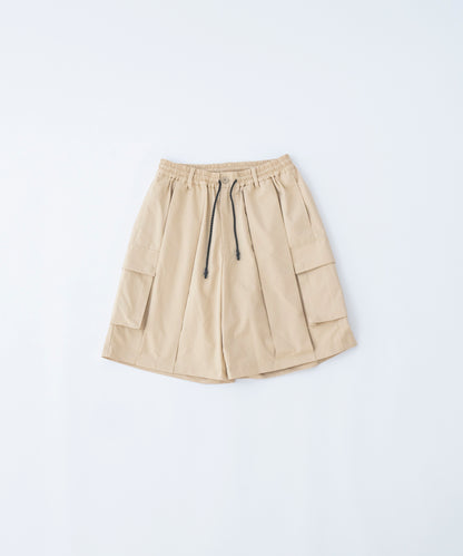 【ベージュ】TUCK CARGO SHORTS / タックカーゴショーツ