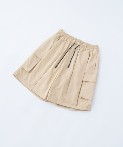 【ベージュ】TUCK CARGO SHORTS / タックカーゴショーツ