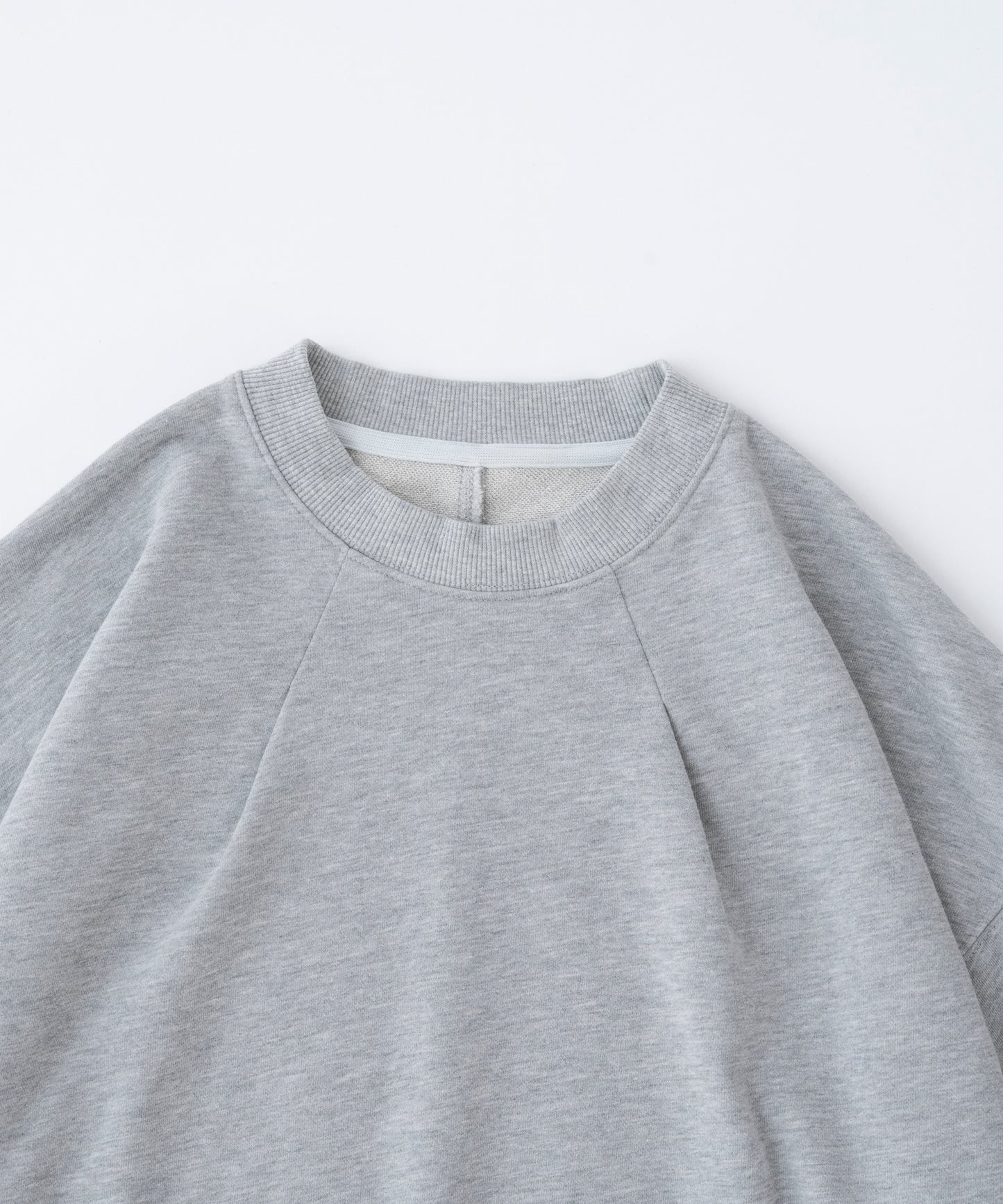 【グレー】TUCK SWAET T-SHIRT / タッククルーネックスウェットTシャツ