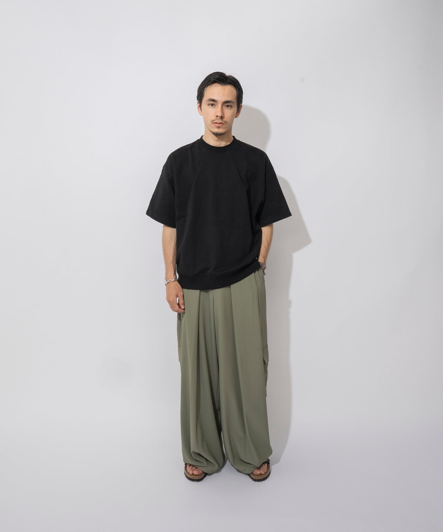 【ブラック】TUCK SWAET T-SHIRT / タッククルーネックスウェットTシャツ