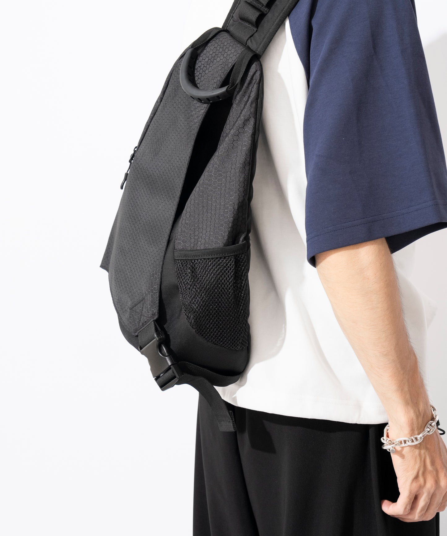 NYLON ONE SHOULDER BAG / ナイロンワンショルダーバッグ