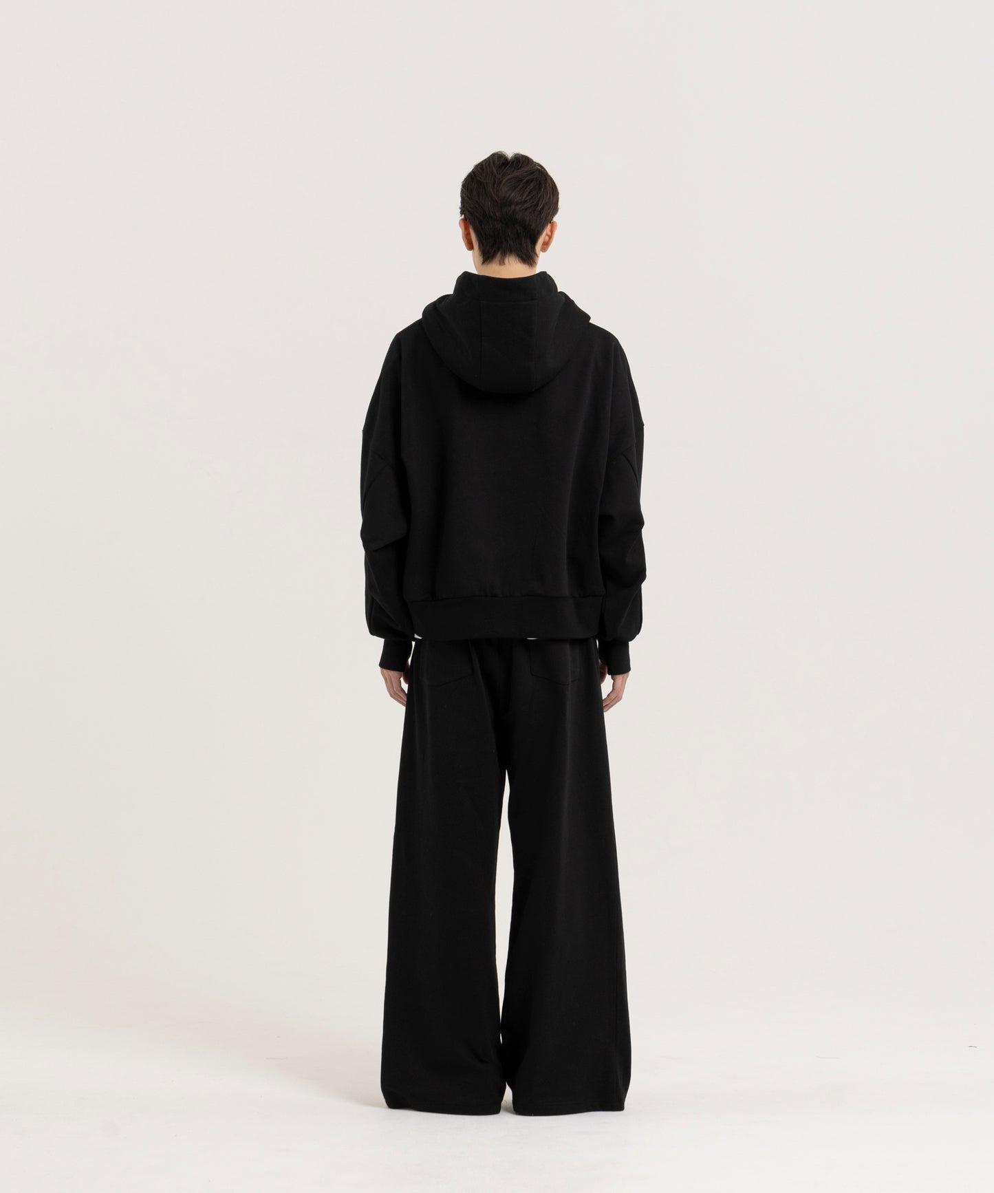 【ブラック】PIN TUCK SWEAT WIDE PANTS/ピンタックスウェットワイドパンツ