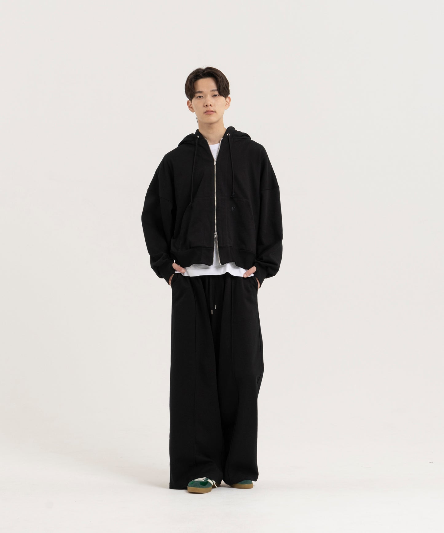 【ブラック】PIN TUCK SWEAT WIDE PANTS/ピンタックスウェットワイドパンツ