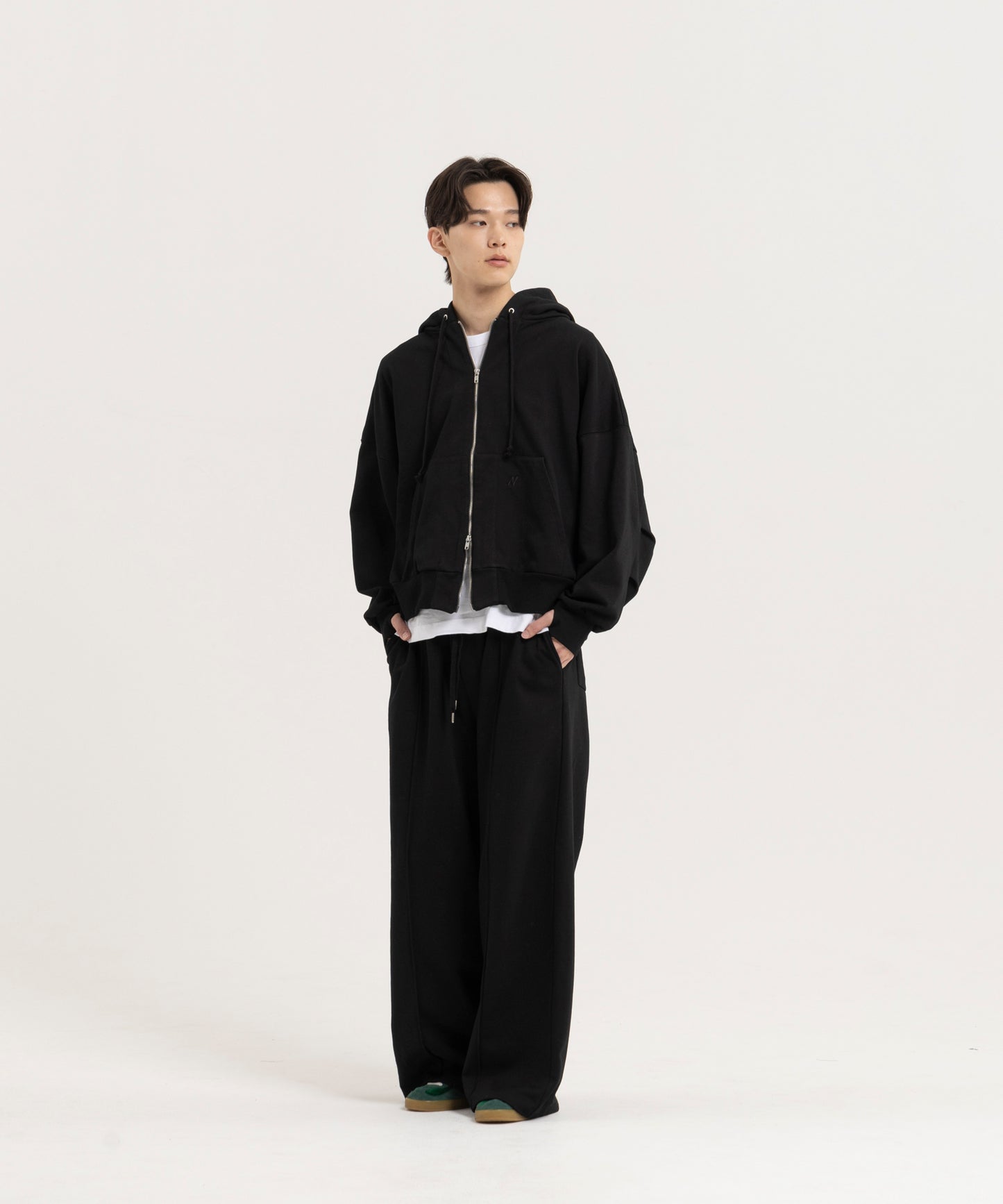 【ブラック】PIN TUCK SWEAT WIDE PANTS/ピンタックスウェットワイドパンツ