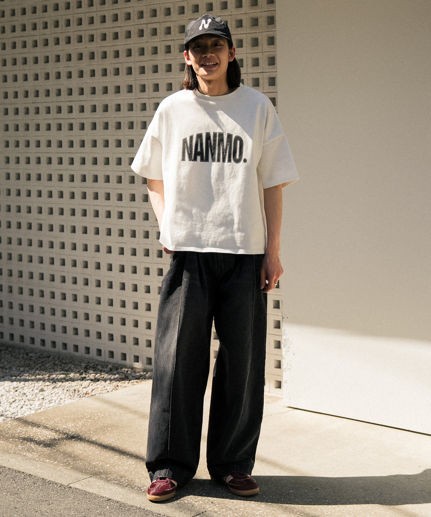 【ホワイト】NANMOグラフィックロゴTシャツ